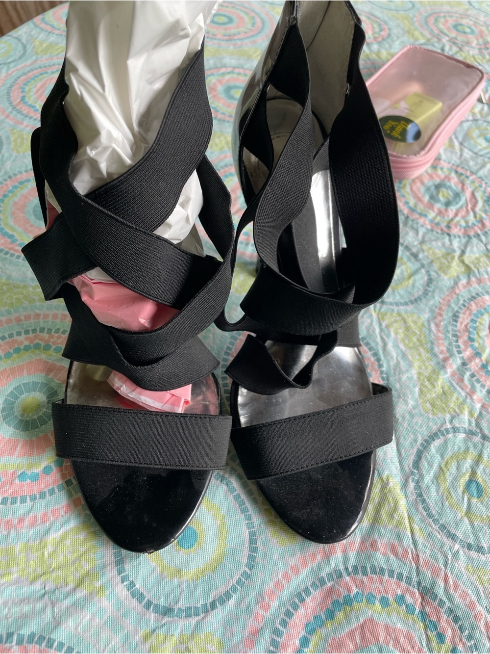 Black Patent Strappy Crossover Elastic Zipback 4” Heels 6
